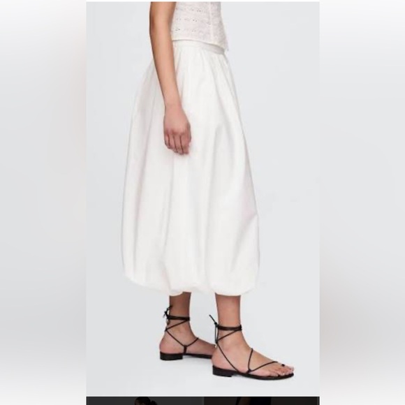 GAP Women's Crisp White Bubble Hem Midi skirt size medium m NEW w tag - Picture 2 of 5